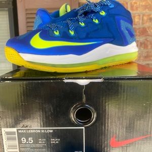 LeBron James 10 lows sprites